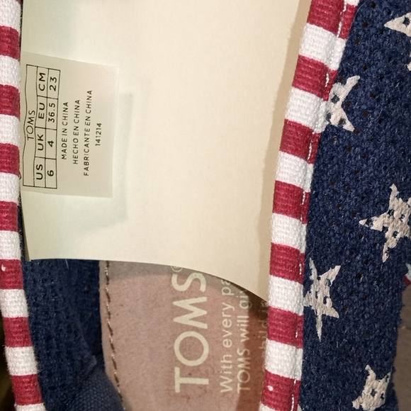 🧨 Toms Classic Slip On Flats Mesh American Flag Red/White/Blue Womens Size 6 - Picture 3 of 10